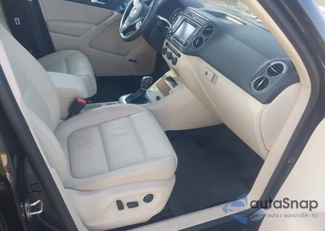 2017 Volkswagen Tiguan 2.0T Sel из США, поврежденный, VIN WVGWV7AX8HW501853